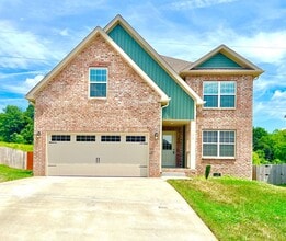 Building Photo - 733 Banister Dr