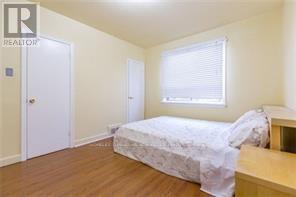 Photo du bâtiment - 918 Islington Ave