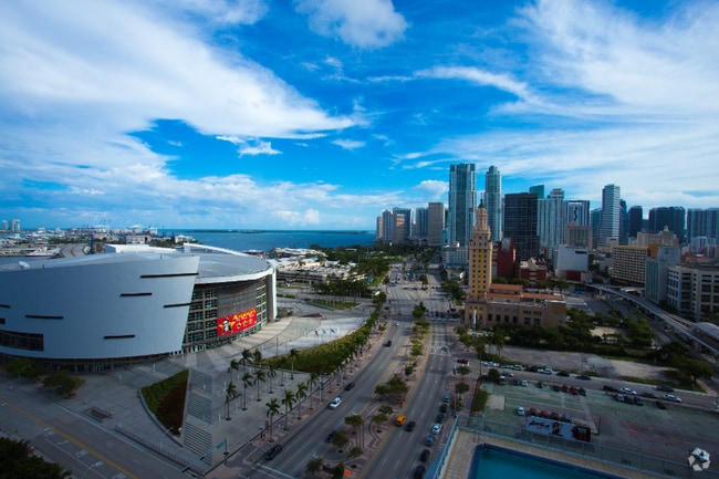 Building Photo - 888 Biscayne Blvd