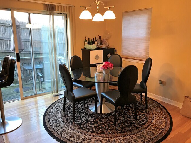 Foto del edificio - 15 Manning Rd