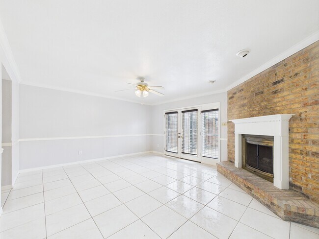 Foto del edificio - 9409 Fondren Rd