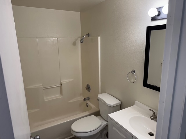 Foto principal - 507 S Ash St