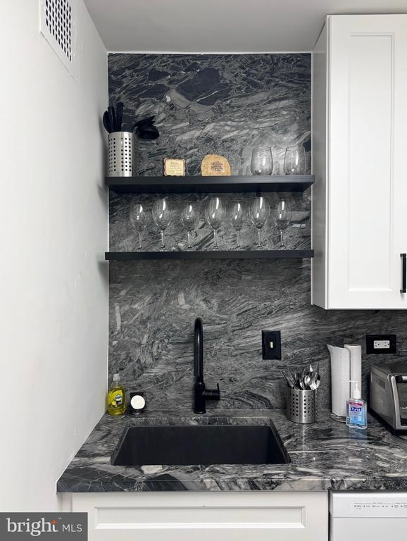 Building Photo - 1600 Hagys Ford Rd