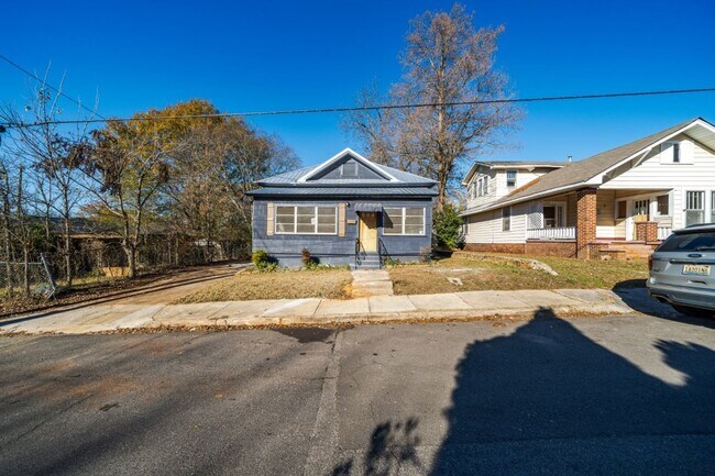 Foto del edificio - 611 Bell St