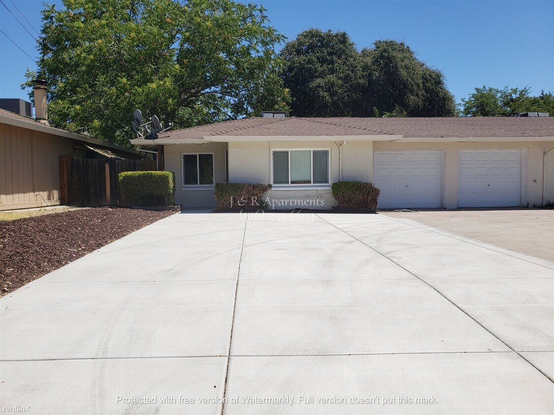 3842 Walnut Ave, Carmichael, CA 95608 Townhome Rentals in Carmichael