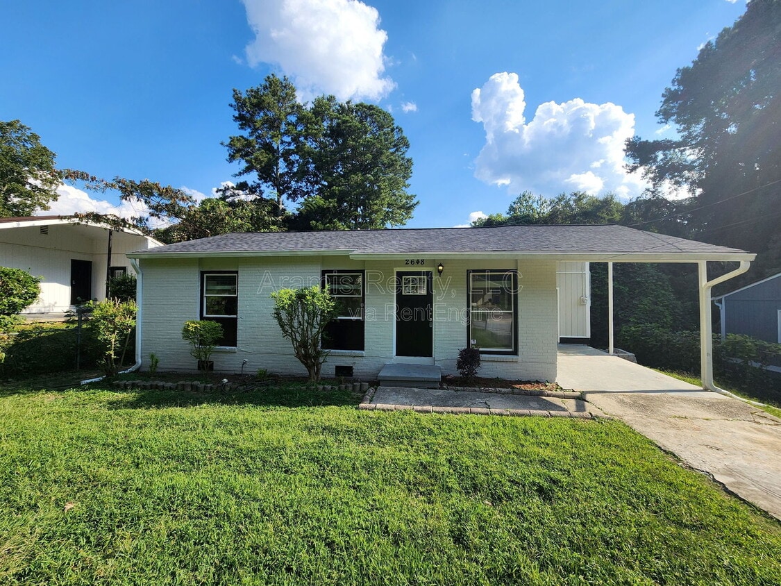 Primary Photo - 2648 Santa Monica Dr NW