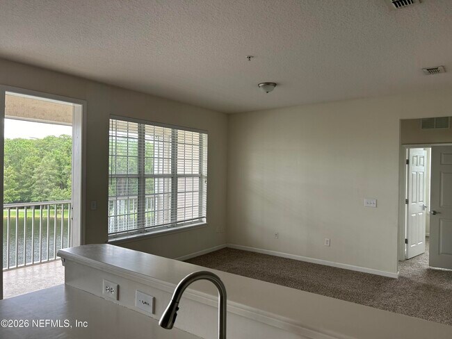 Foto del edificio - 11251 Campfield Dr