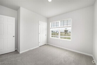 Building Photo - 1705 NW 31st Pl