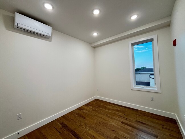 Foto del edificio - 40 Lembeck Ave
