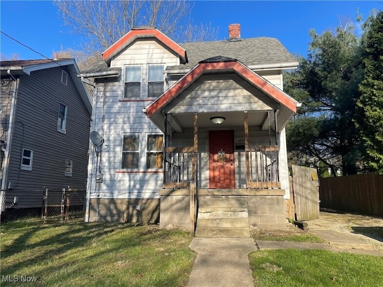 Primary Photo - 651 Sanford Ave