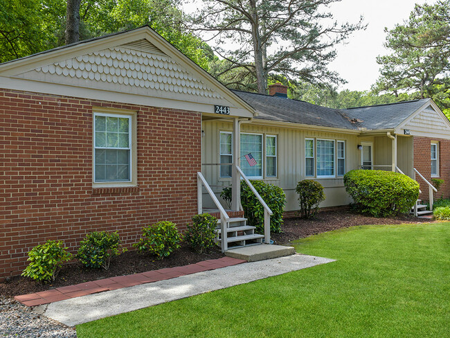 Variedad de estilos para el hogar - Tryon Village