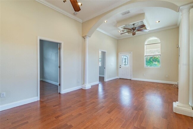 Building Photo - 2129 W Cypress St