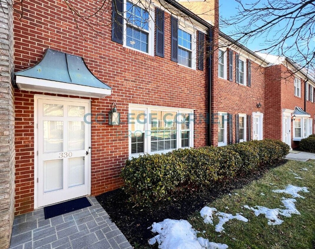 Photo - 330 Hanover Arms