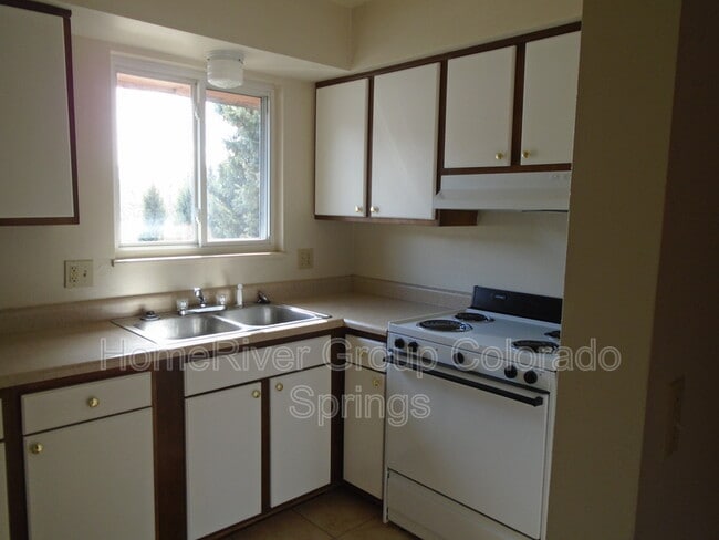 Foto del edificio - 3217 W Bijou St