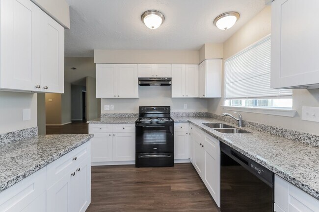 Foto del edificio - 7011 Pickett Dr