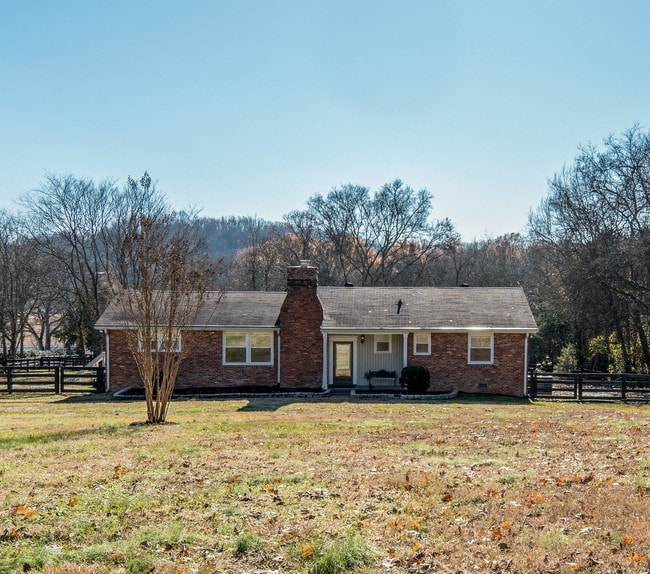 Building Photo - 6398 Temple Rd