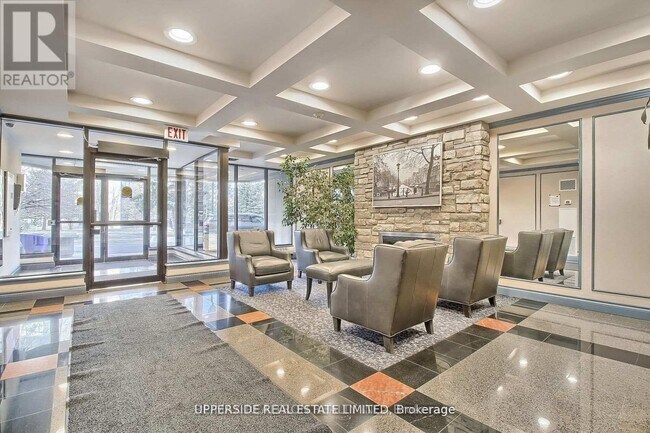 Photo du bâtiment - 81-381 Townsgate Dr