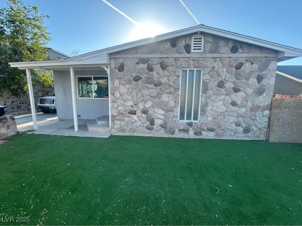 Foto principal - 1819 Harding St