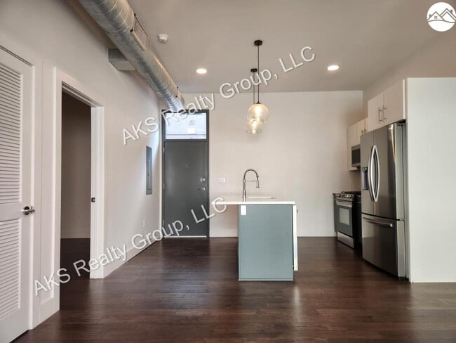 Building Photo - 1801 2nd Ave N