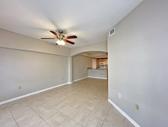 Foto del edificio - 124 SW Peacock Blvd