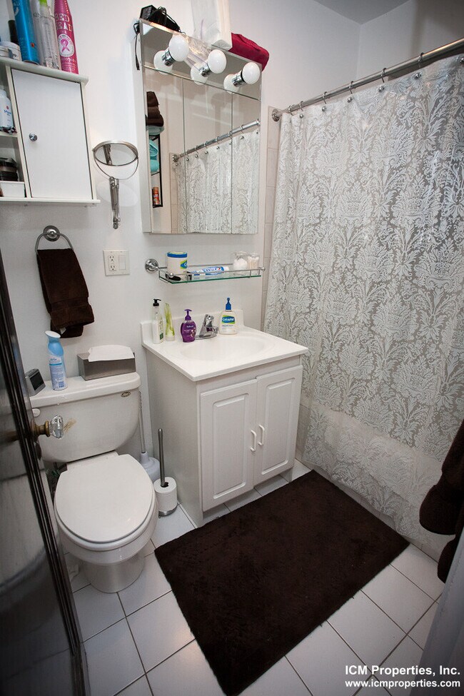 Foto del edificio - 4917 N Hermitage Ave