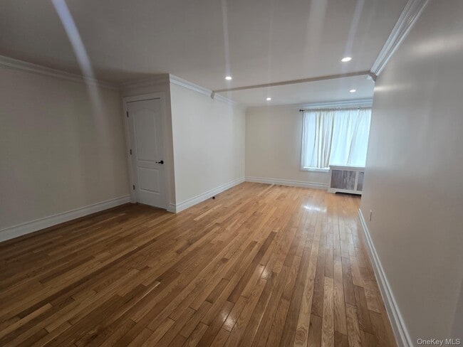 Building Photo - 267 Denton Ave