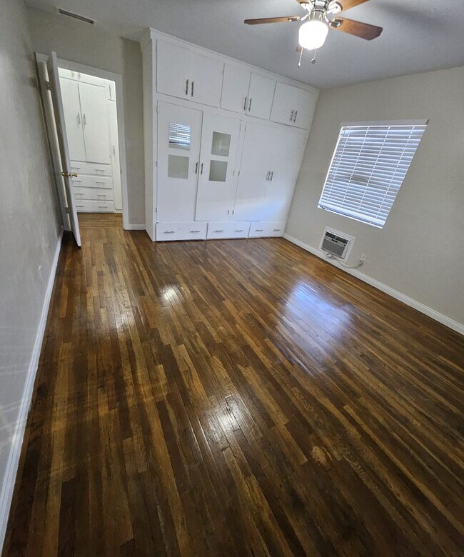 Foto del edificio - Apartments Available Now