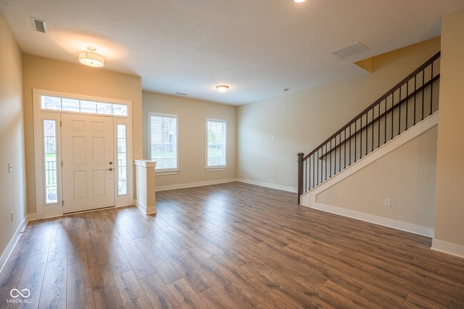 Building Photo - 537 Steinbeck Pl