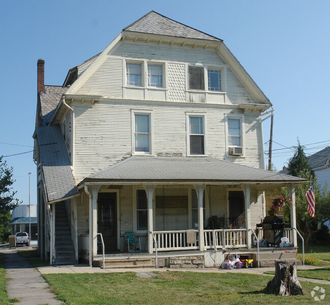 2428 W Water St Muncy, PA 17756 Rentals Muncy, PA