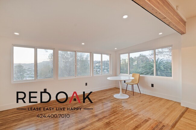Building Photo - Rustic Inspired, Spacious Two Bedroom Stan...
