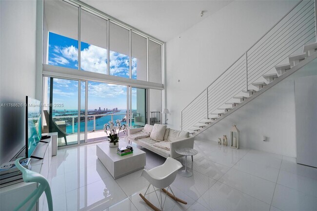 Foto del edificio - 1040 Biscayne Blvd