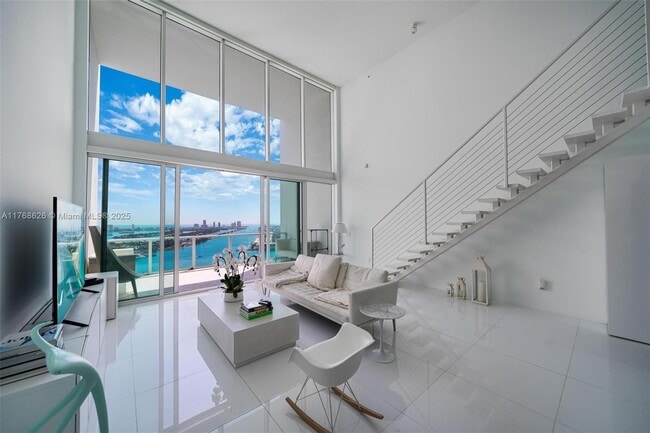 Building Photo - 1040 Biscayne Blvd