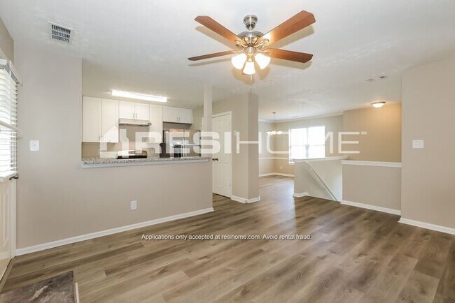 Foto del edificio - 2537 Field Spring Dr