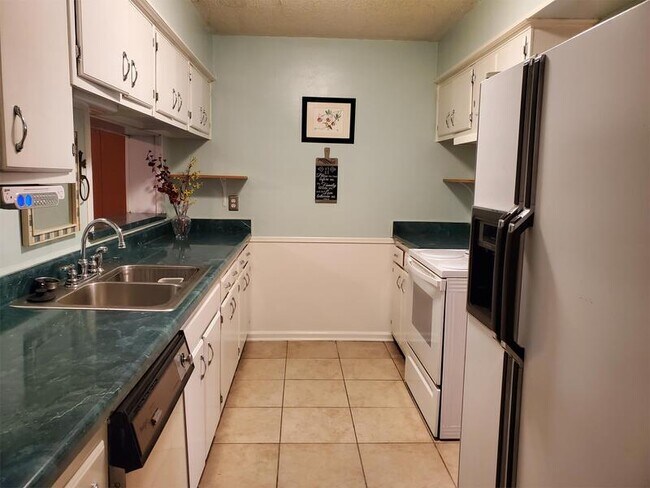 Foto del edificio - 1838 Quail Path Cove