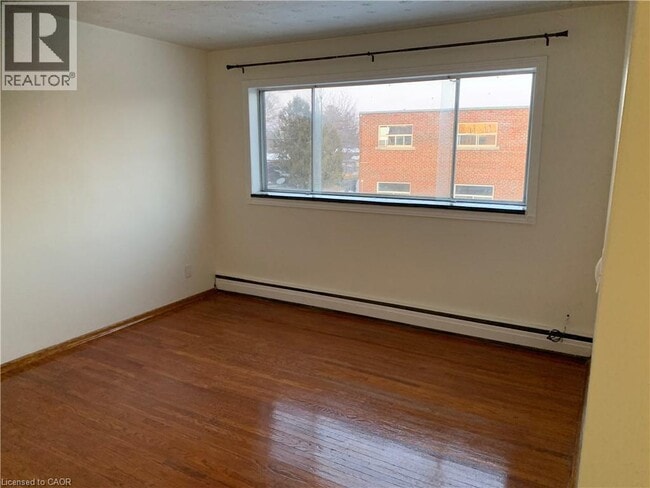 Building Photo - 42 Hilltop Dr