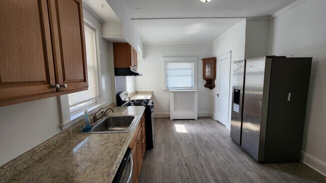 Foto del edificio - 6306 Frederick Rd