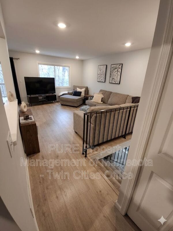 Building Photo - 4494 Woodgate Point