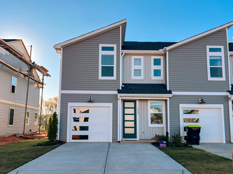 Foto principal - 1222 Westgate Vlg Dr