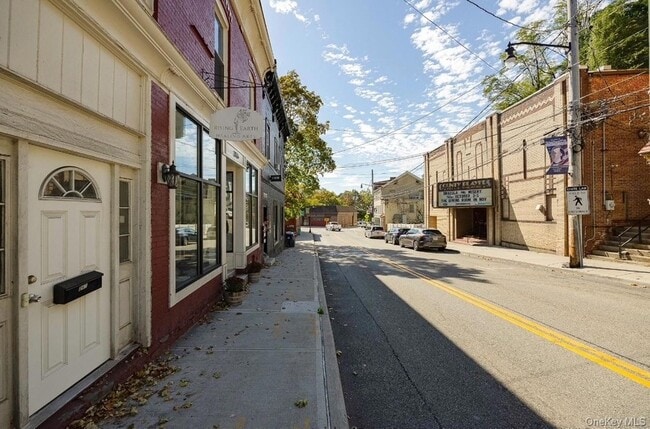 Building Photo - 2676 W Main St