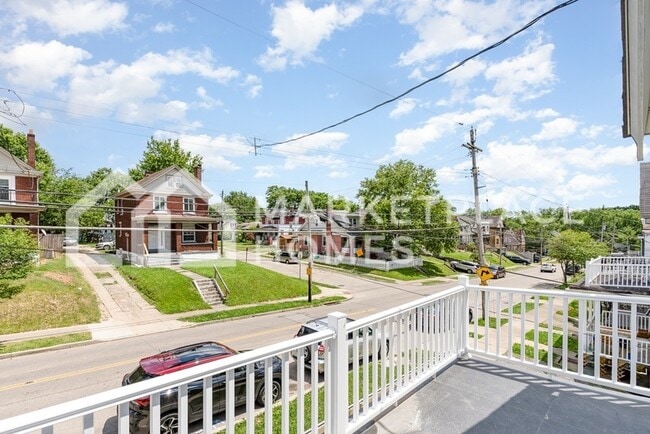 Building Photo - 617 Trenton Ave