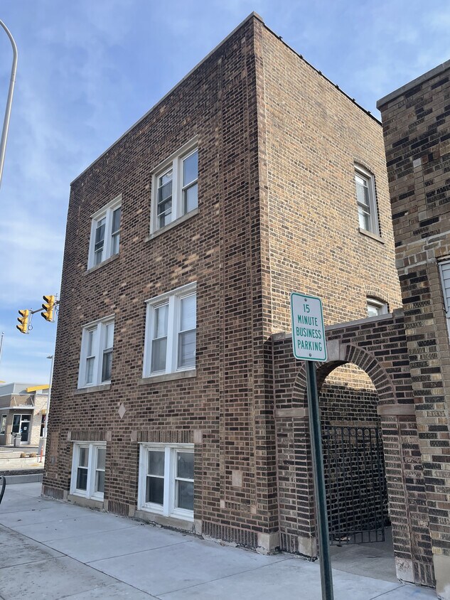 Foto del edificio - 4104 Grand Blvd