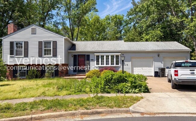 Building Photo - 5302 Greenough Pl
