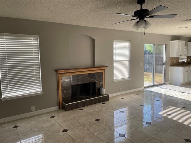 Building Photo - 109 Creekview Dr