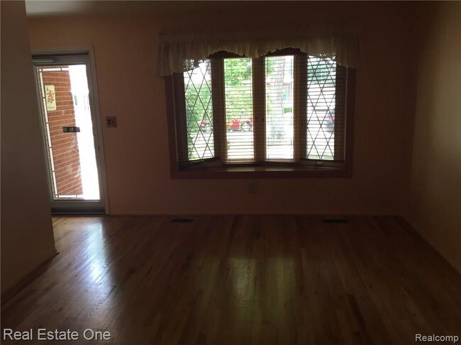 Foto del edificio - 32937 Oakview Dr
