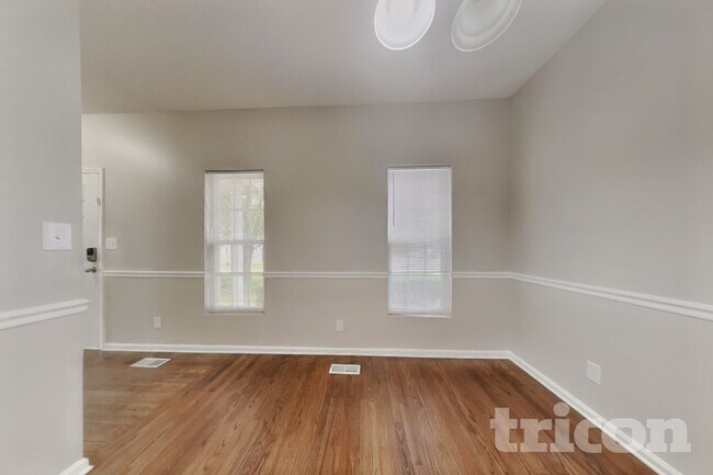 Foto del edificio - 1017 Woodland Pointe Dr