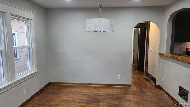 Foto del edificio - 68 Berwyn Ave