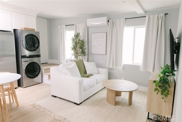 Foto del edificio - 737 N Frederic St