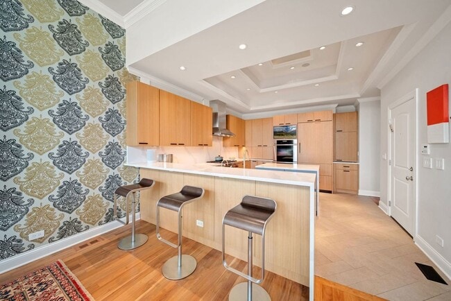 Building Photo - 3444 N Halsted St