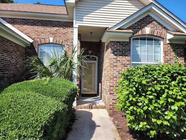 Building Photo - 452 Tradition Club Dr