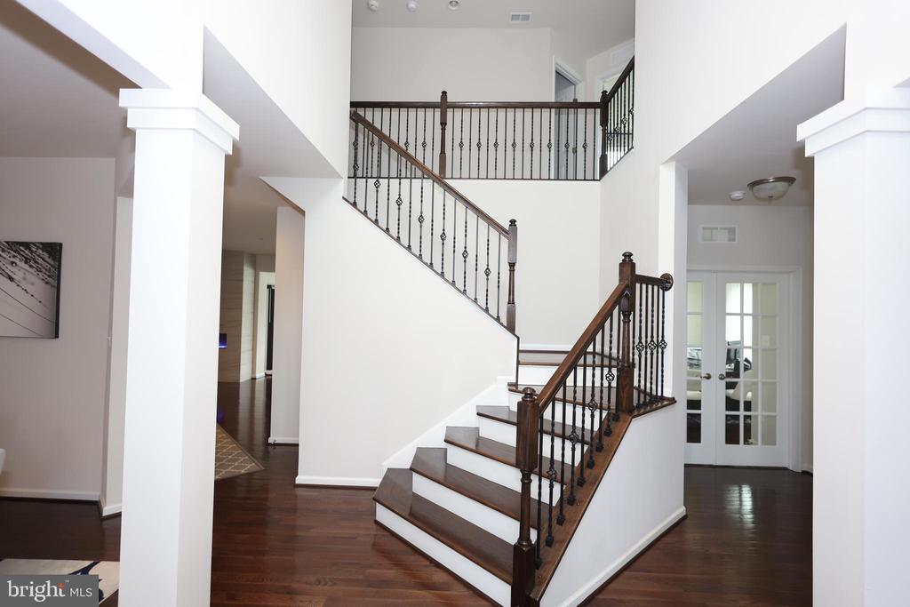 10185 Warfield St, White Plains, MD 20695 House Rental in White